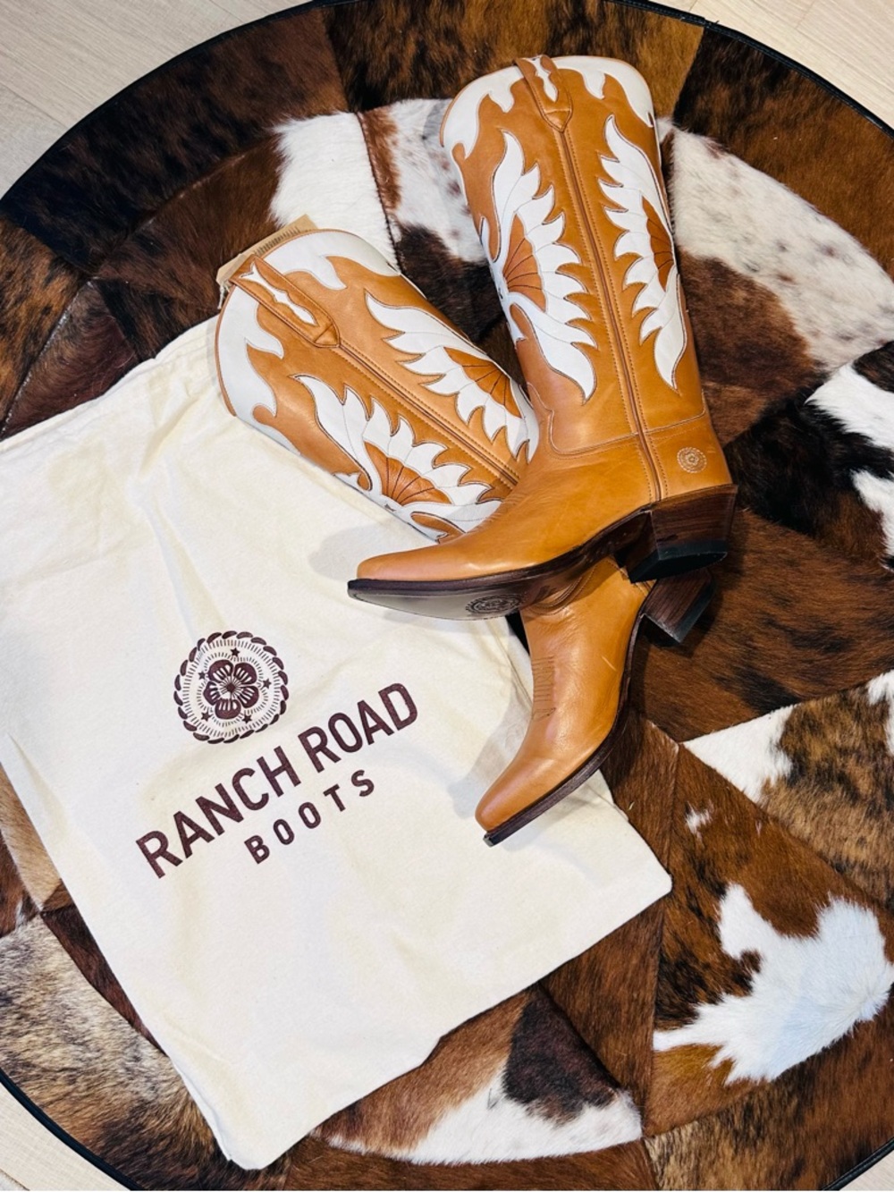 Ranch Road Tan & White Western Heeled Boots